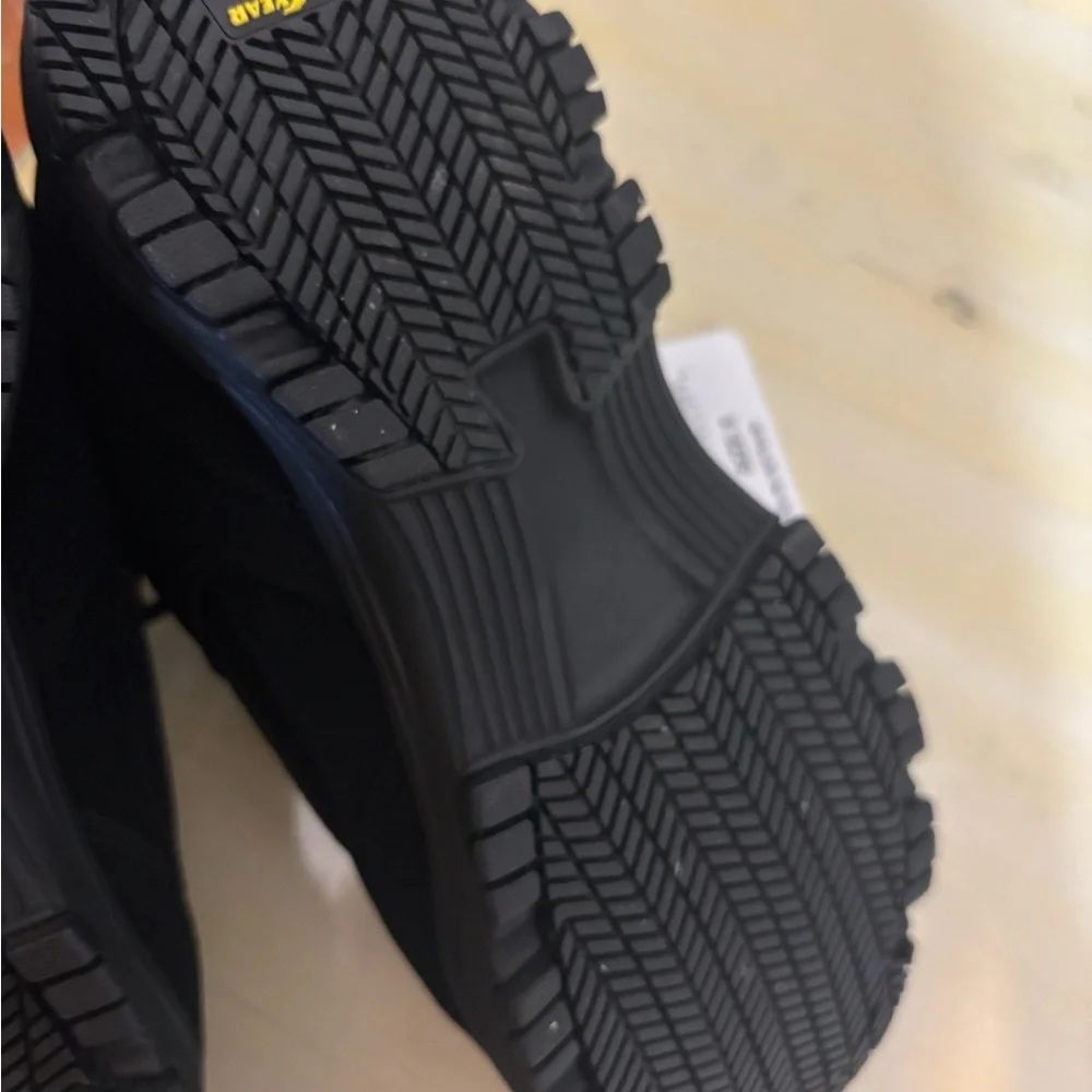 Women’s Skechers x Goodyear GBS Moja slip resistant Black Sneakers Sz 8 New